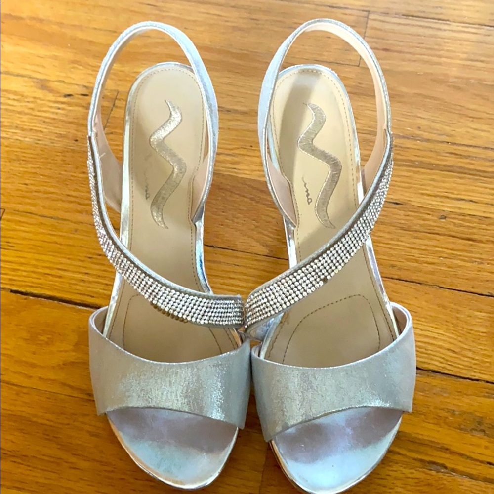 Formal shoes